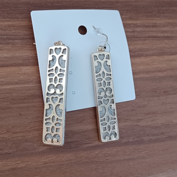 New Animal Print Fashion earrings - Picture 4 of 4